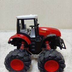 トラクター型　フリクションカー2台の画像