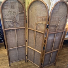 籐家具 パーテーション、目隠しの画像