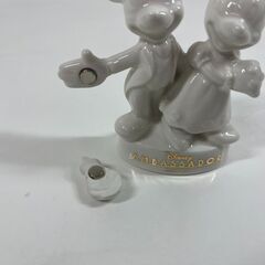 ディズニー ミッキー＆ミニー 陶器製 メモスタンド アンバサダーホテル 置物 ホワイト 幅9cm×奥行3.5cm×高さ9.5cmの画像