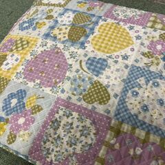 座布団 2枚セット キルト地 幅52cm×奥行57cm×高さ7cm の画像