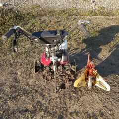  HONDA ホンダ 耕運機 こまめ 管理機 F210 家庭菜園 農機具 ニューイエロー培土器(尾輪付)付属されますの画像