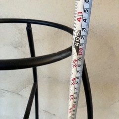 2個アイアン花器　フラワーベースの画像