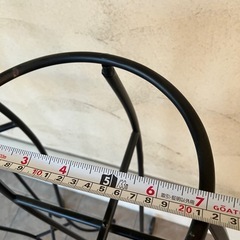 2個アイアン花器　フラワーベースの画像