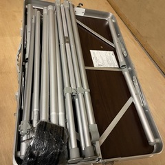 アウトドア　キッチン　テーブル　の画像