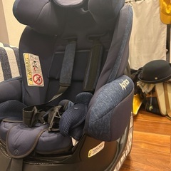アプリカ　チャイルドシートの画像