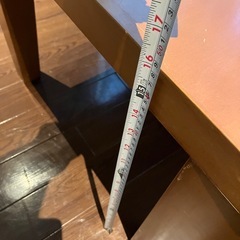 木のテーブルの画像