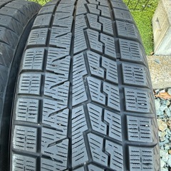 195/65R16 ヨコハマYOKOHAMA ice GUARD iG70スタッドレスタイヤ4本iG70セレナ ライズ ロッキー他の画像