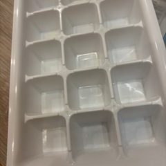 離乳食　食器セット　吸盤　エプロンなどもの画像