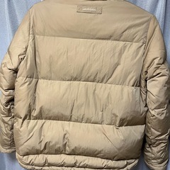 【正規品】TOMMY HILFIGER トミーヒルフィガーダウンジャケットL size大きめ　ベージュの画像