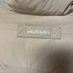 【正規品】TOMMY HILFIGER トミーヒルフィガーダウンジャケットL size大きめ　ベージュの画像