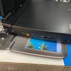 【中古】オススメ　7インチポータブルDVDプレーヤー【1120IK】の画像