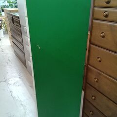 リユースのサカイ栃木店★ジモティ割あり★  タンス グリーン×クリーム W75.2×D44×H135.5 クリーニング済み TC11654の画像
