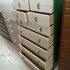 リユースのサカイ栃木店★ジモティ割あり★  タンス グリーン×クリーム W75.2×D44×H135.5 クリーニング済み TC11654の画像