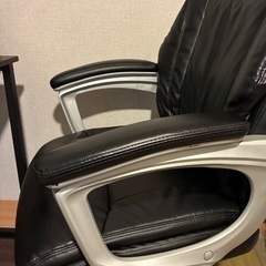 ゲーミングチェアの画像