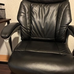 ゲーミングチェアの画像