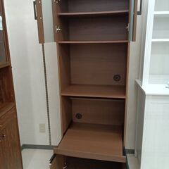 リユースのサカイ栃木店★ジモティ割あり★  食器棚 ブラウン W60×D42×H178 クリーニング済み TC11656の画像