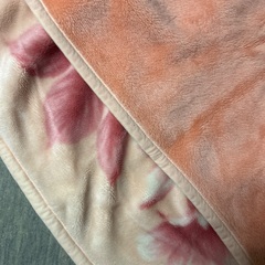 シングル　毛布　ピンク系　マイヤー毛布　　中古　❶の画像