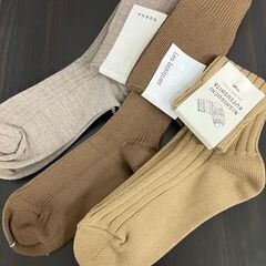 【新品未使用】レディースハイソックス3点セットの画像