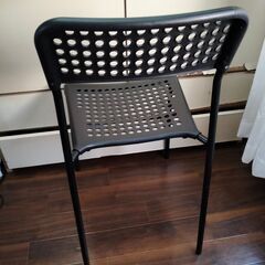 早い者勝ちです！プラスチック製のいすの画像