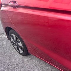 フィットハイブリッドの画像