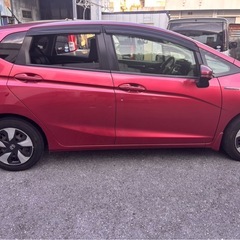 フィットハイブリッドの画像