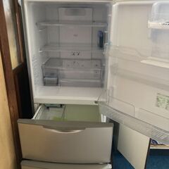 冷凍冷蔵庫　アクア　270L　2017年の画像