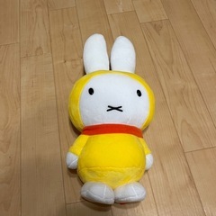 ミッフィーぬいぐるみ3こ
の画像