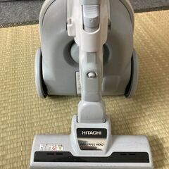 掃除機　紙パック式　日立　2015年製の画像