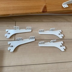 ⭐︎お譲り先決まりました⭐︎ DIYの材料として。板、金具の画像