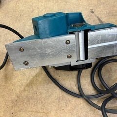 マキタ製の電気カンナの画像