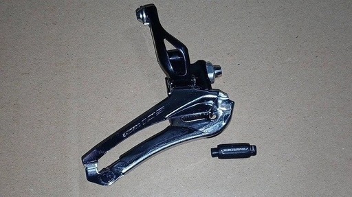 SHIMANO】105(5800系)のデュアルコントロールレバーと前後ディレイラーセット（SS）＋チェーン・スプロケ11-28T・クランク52-36（スピンドルBB30）付き