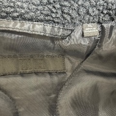 UNIQLO ジャンバー黒　XLの画像