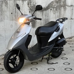 大人気セール‼️安心のバッテリー充電済み🔋前後タイヤまだまだ山あり🗻嬉しいオイル満タン補充済み🈵オイル交換不要⭕️継ぎ足しだけで🆗2サイクルでパワフルな走り💨CA1PAレッツ2✴の画像