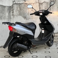 大人気セール‼️安心のバッテリー充電済み🔋前後タイヤまだまだ山あり🗻嬉しいオイル満タン補充済み🈵オイル交換不要⭕️継ぎ足しだけで🆗2サイクルでパワフルな走り💨CA1PAレッツ2✴の画像