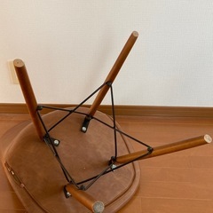 【中古】イームズシェルチェアDSW  ソフトレザータイプ　ブラウン　　の画像