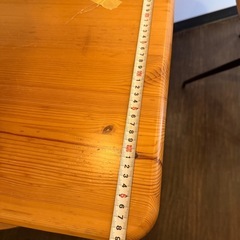 ダイニングテーブルの画像