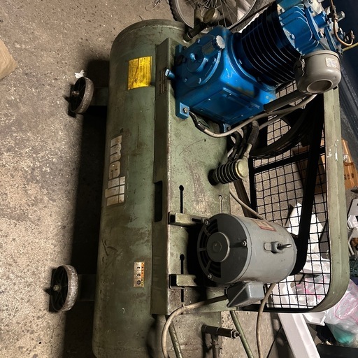 大きいコンプレッサー