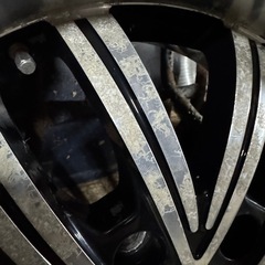 ハイエースタイヤ2本の画像