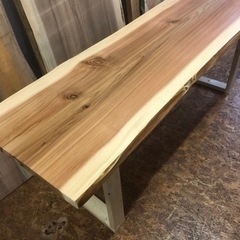 新品 完成品 一枚板ダイニングテーブル ウレタン塗装 近場配送無料の画像