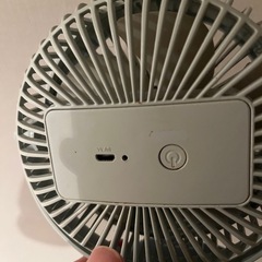 KOIZUMI 卓上扇風機の画像