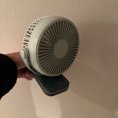 KOIZUMI 卓上扇風機の画像