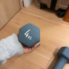 ダンベル4キロの画像