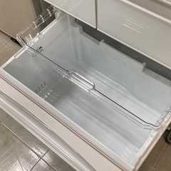 取りに来れる方限定！TOSHIBA(トウシバ)の5ドア冷蔵庫です！の画像