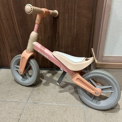 幼児用キックバイクの画像