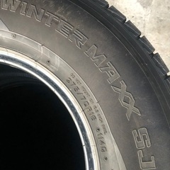 ダンロップ WM SJ8 275/70r16 スタッドレス 4本の画像