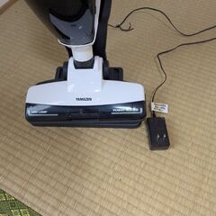 【ジャンク】YAMAZEN 充電式掃除機 の画像