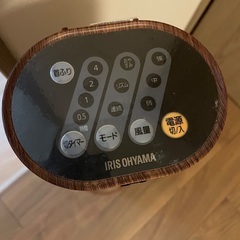 アイリスオーヤマ　縦型扇風機　やや難ありの画像