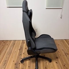 ゲーミングチェアの画像