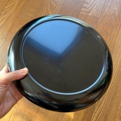 琉球塗のお盆の画像