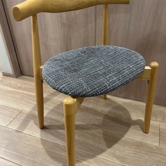 ダイニングチェアー4脚の画像